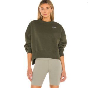 Nike | NSW Crew Fleece Sweatshirt & Yoga Luxe Short